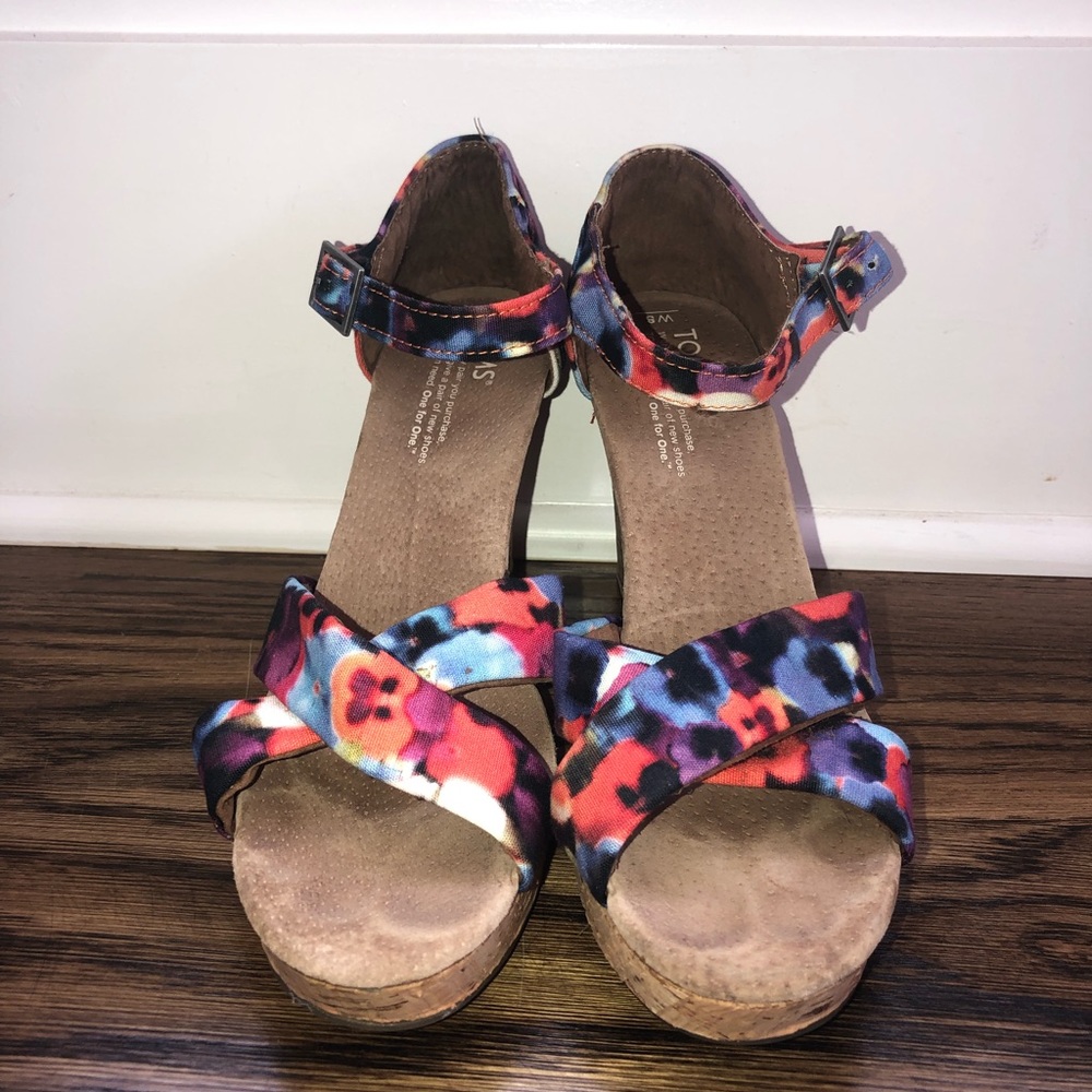 Toms wedge sandals